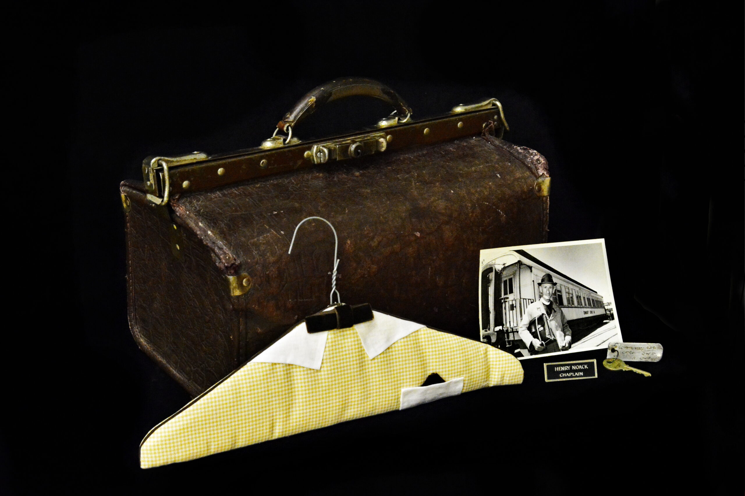 Items belonging for Henry Noack, travelling chaplain, Item## 7044 & 15351